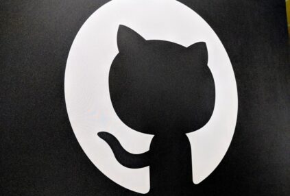 GitHub确认遭黑客攻击，数千内部代码库数据被盗