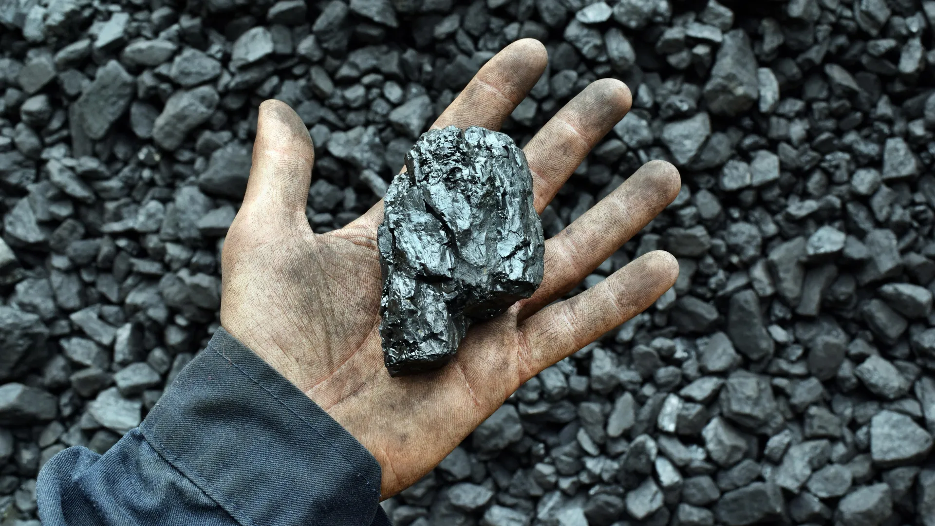 这座小镇在旧煤矿深处找到了清洁能源
