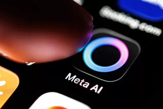 Meta正研发AI吊坠，或明年启动测试