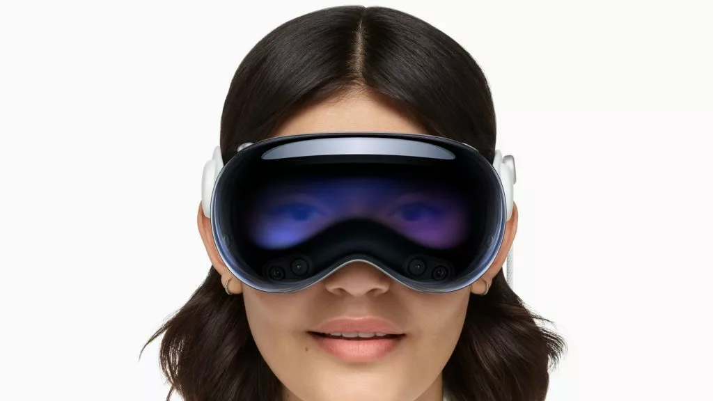 苹果战略转型，Siri与Vision Pro团队裁员数百人