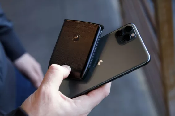 苹果发布会：折叠iPhone终于来了