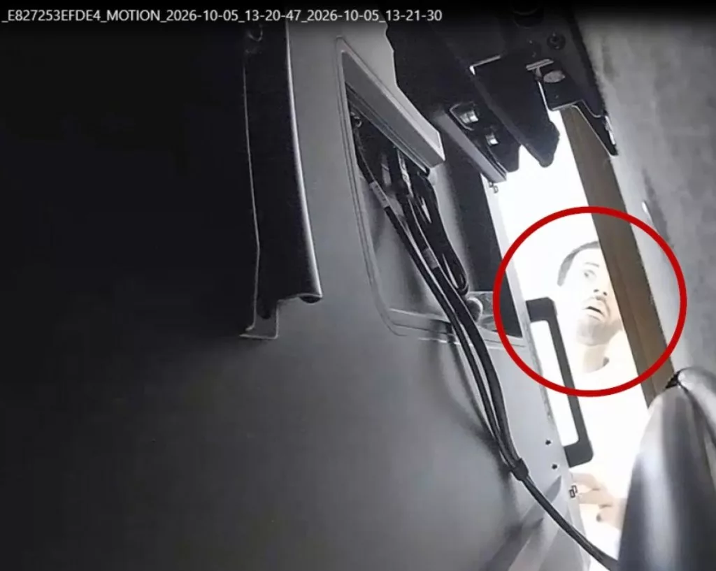 OpenAI员工被指密藏录音设备,FBI逮捕沙特籍嫌疑人